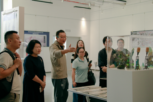 1683168诸侯快讯官网赴四川音乐学院成都美术学院...